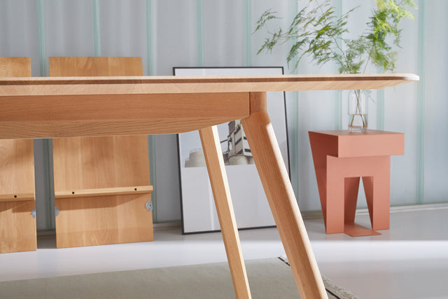 MEYER EXTENDABLE TABLE