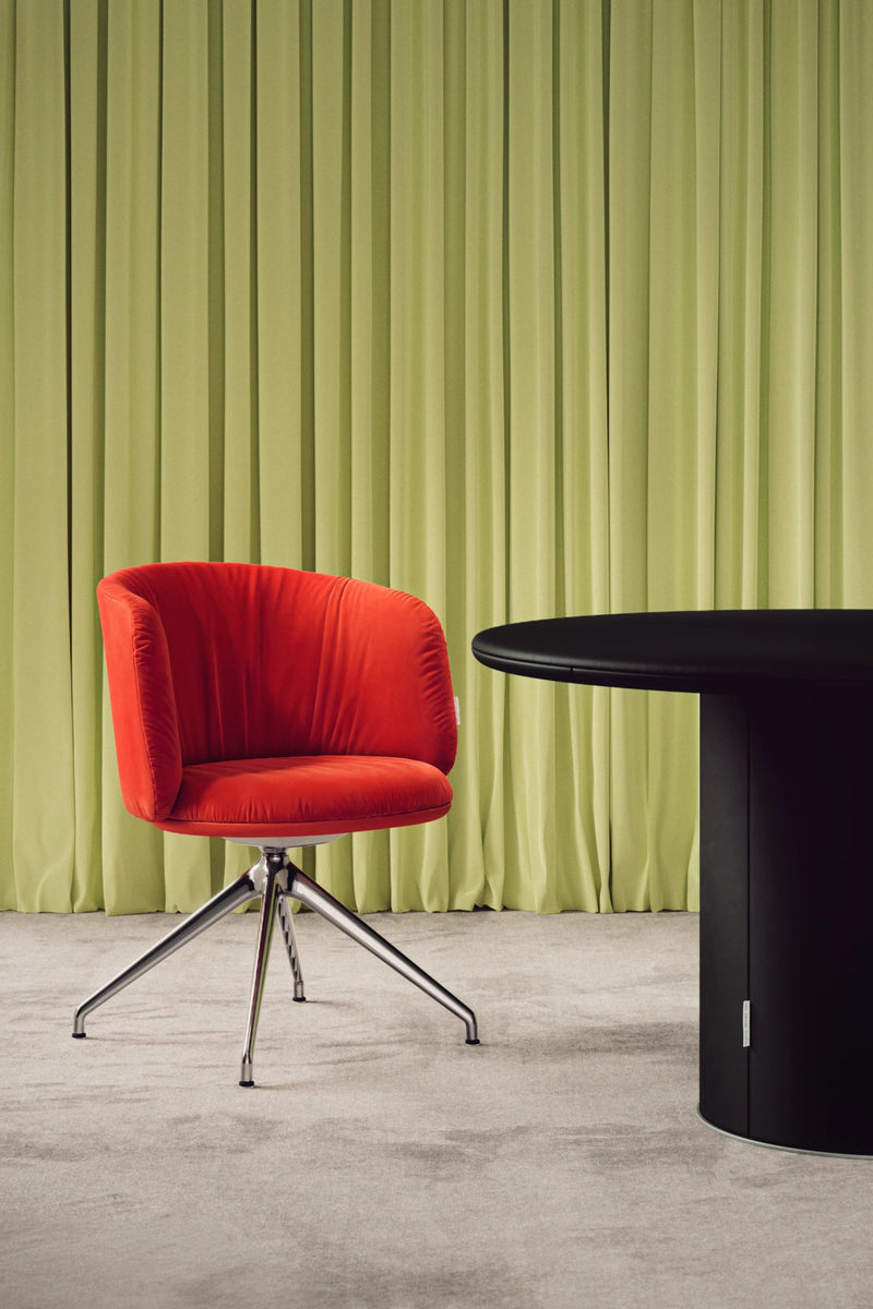 LINDE SOFT CHAIR / Swivel base polished aluminum